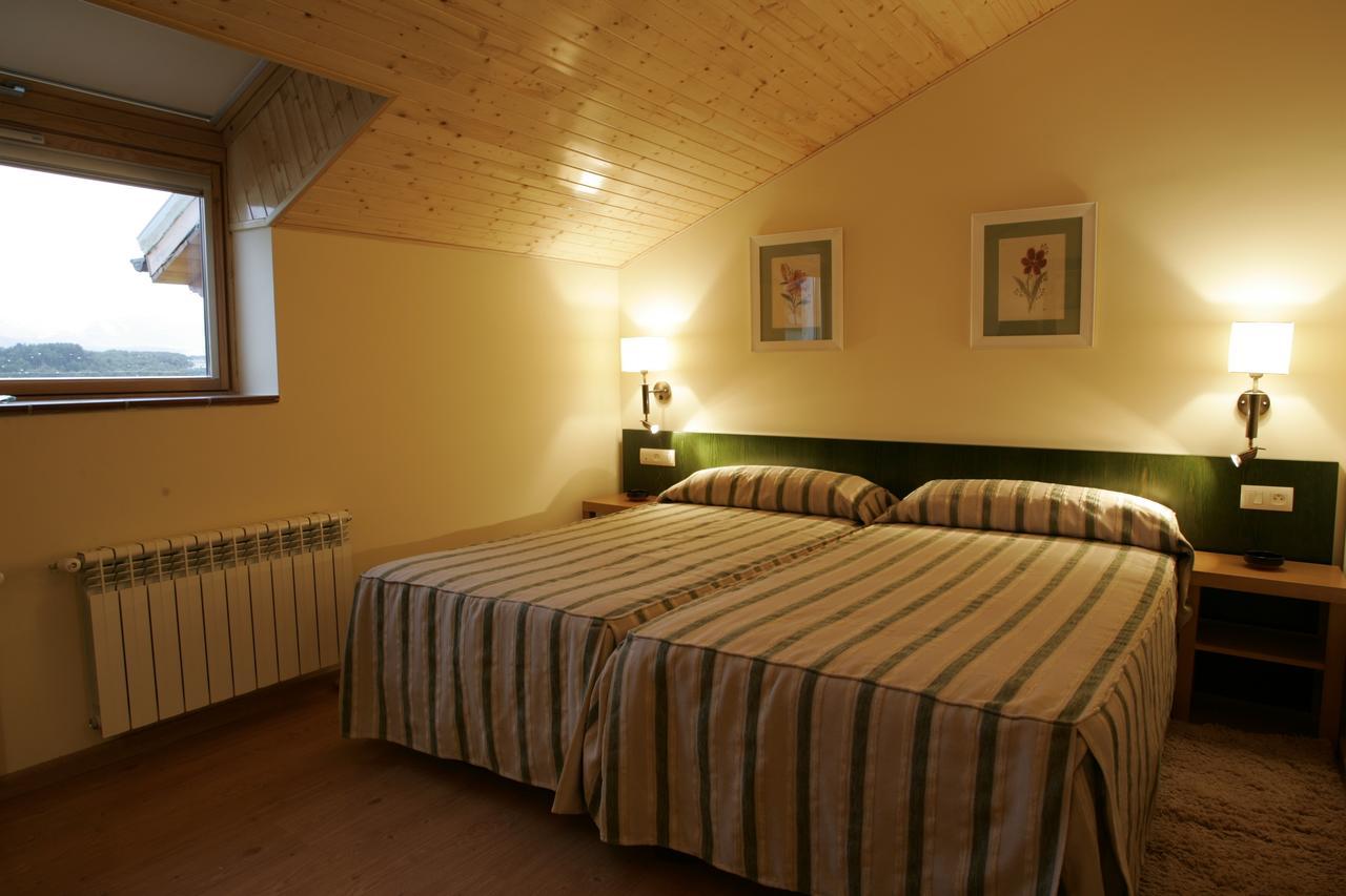 Hotel Galayos Ойос-дель-Эспино Экстерьер фото