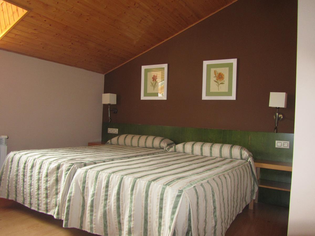 Hotel Galayos Ойос-дель-Эспино Экстерьер фото