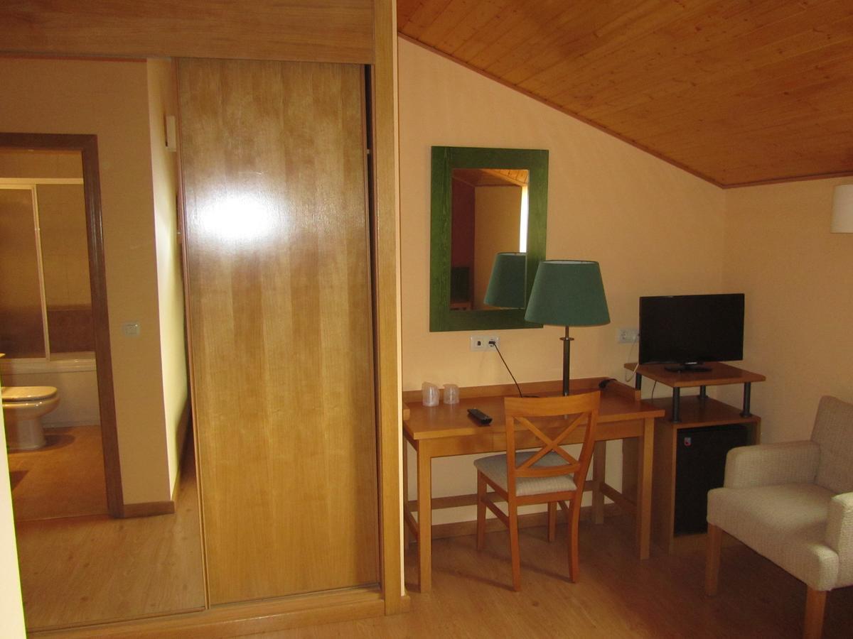 Hotel Galayos Ойос-дель-Эспино Экстерьер фото