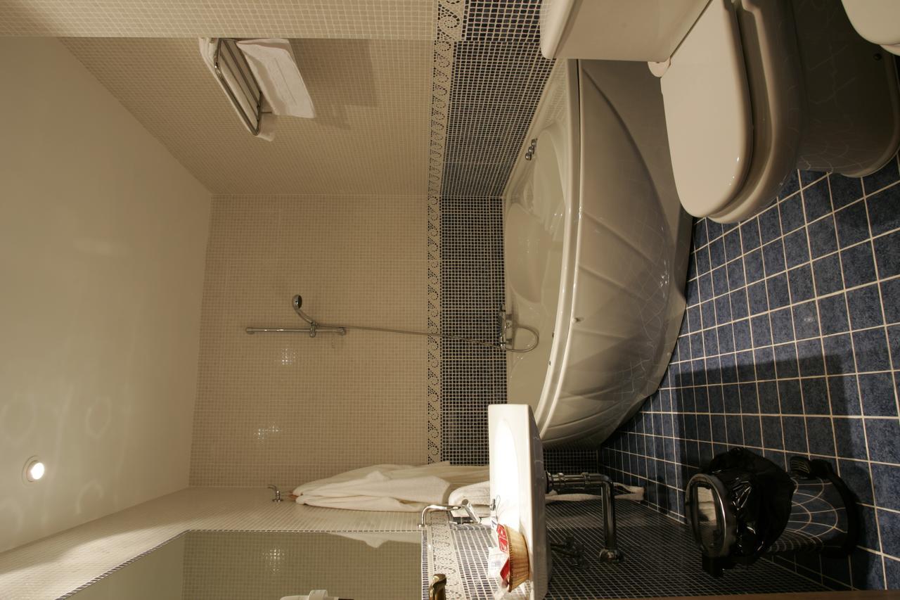 Hotel Galayos Ойос-дель-Эспино Экстерьер фото